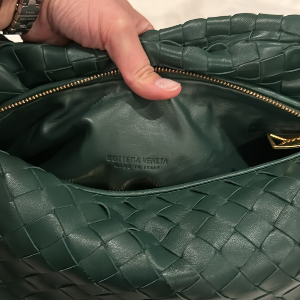 BOTTEGA VENETA Teen Jodie raintree green. Used once. Comes with receipt - Picture 9 of 11